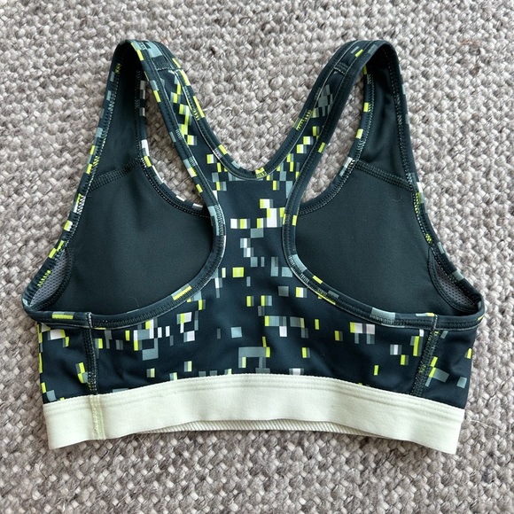 Nike Sports Bra - Picture 2 of 3